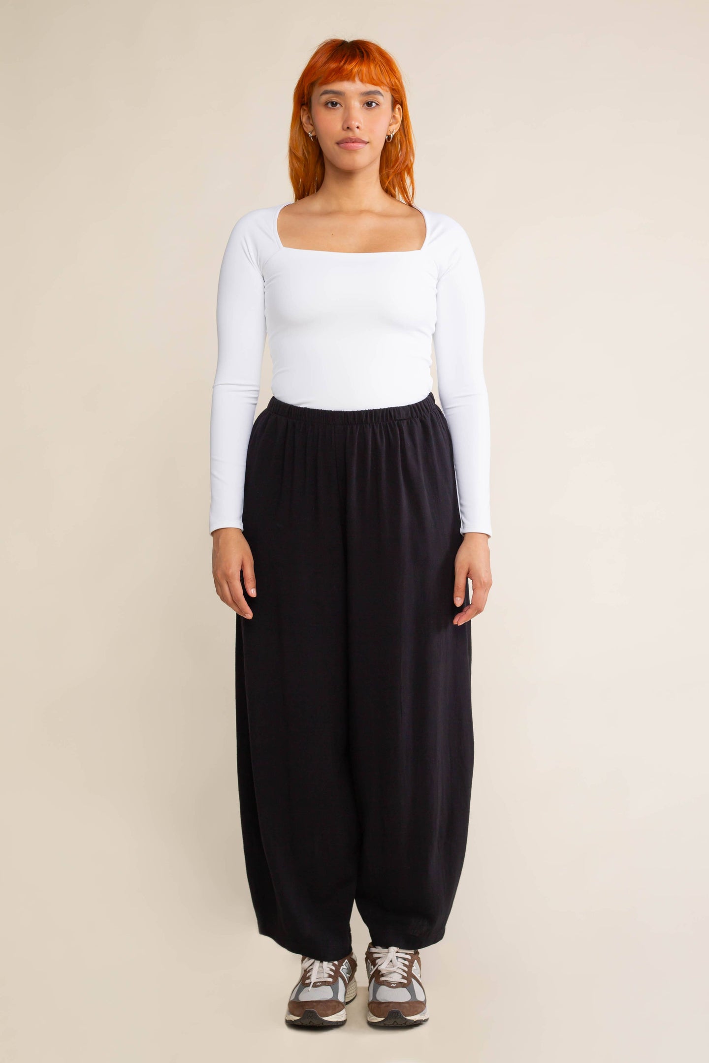 Sloane Linen Lantern Pant | Mid Rise Barrel Black